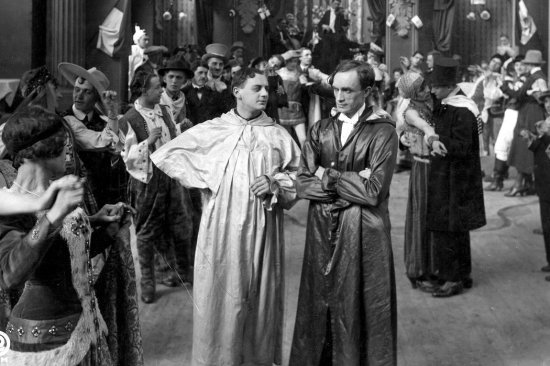 Anders als die Andern (Different from the Others, 1919)